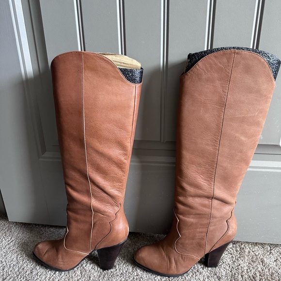 Dolce Vita tall block heel boots - Picture 3 of 7